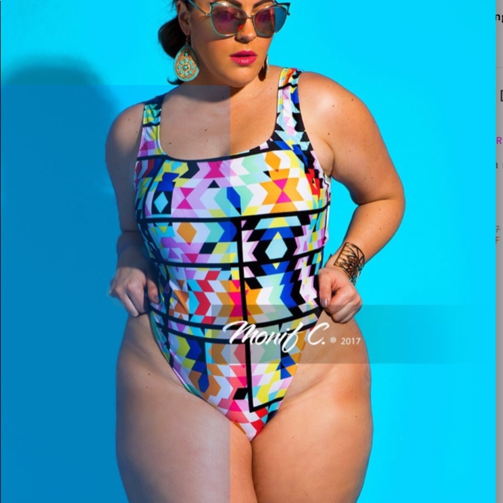 One Piece Swimsuit in multi stripes and shapes